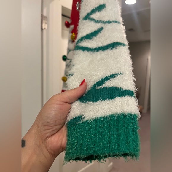 Hooked Up Giraffe Holiday Sweater - Picture 5 of 8